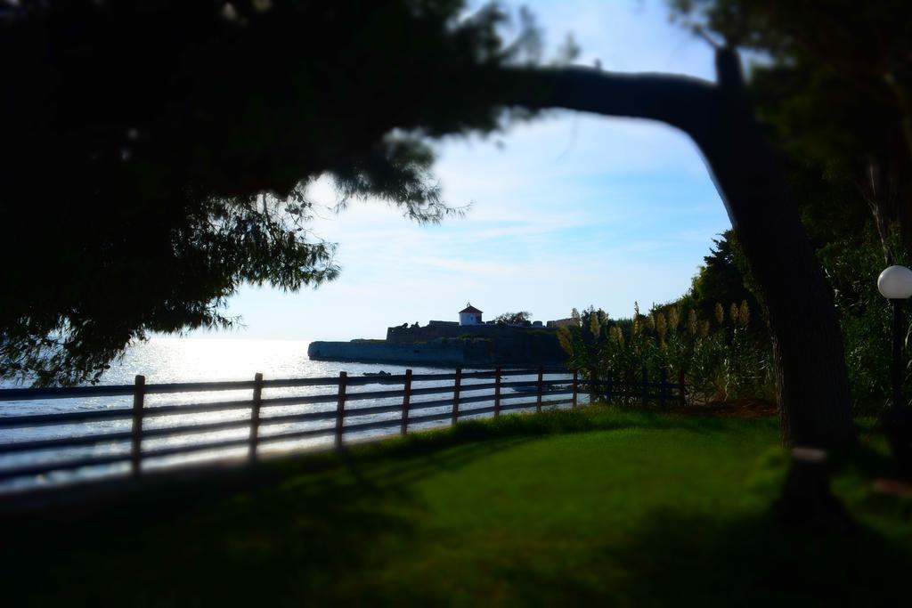 Pension Alexandros Preveza Bagian luar foto