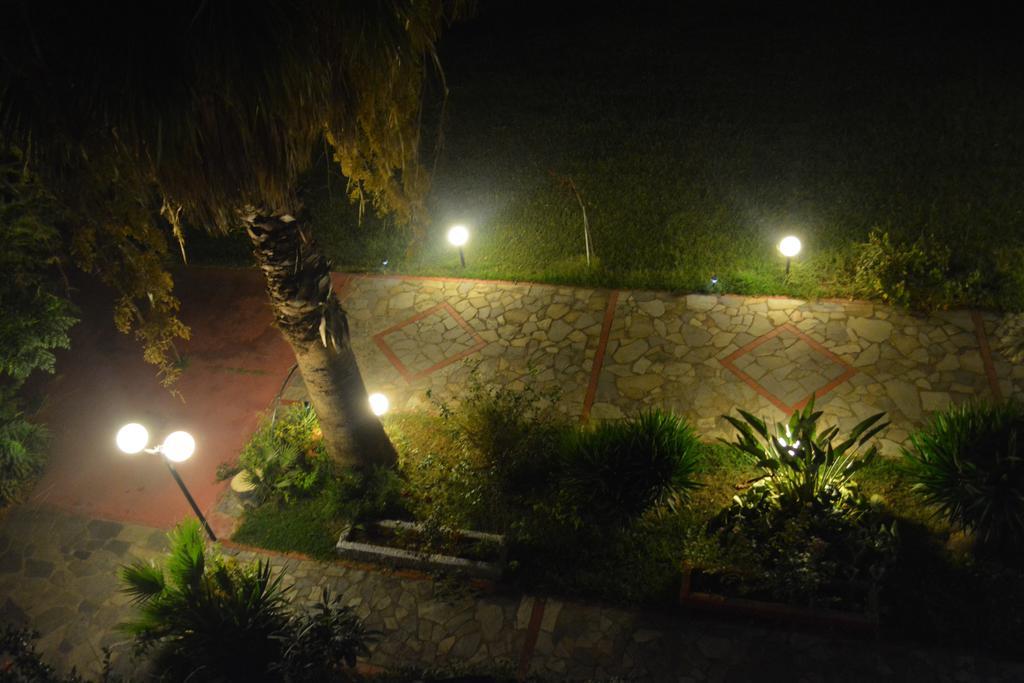 Pension Alexandros Preveza Bagian luar foto