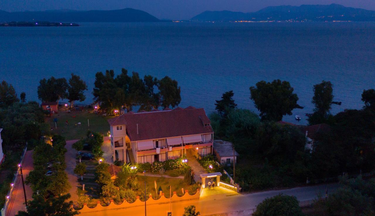 Pension Alexandros Preveza Bagian luar foto