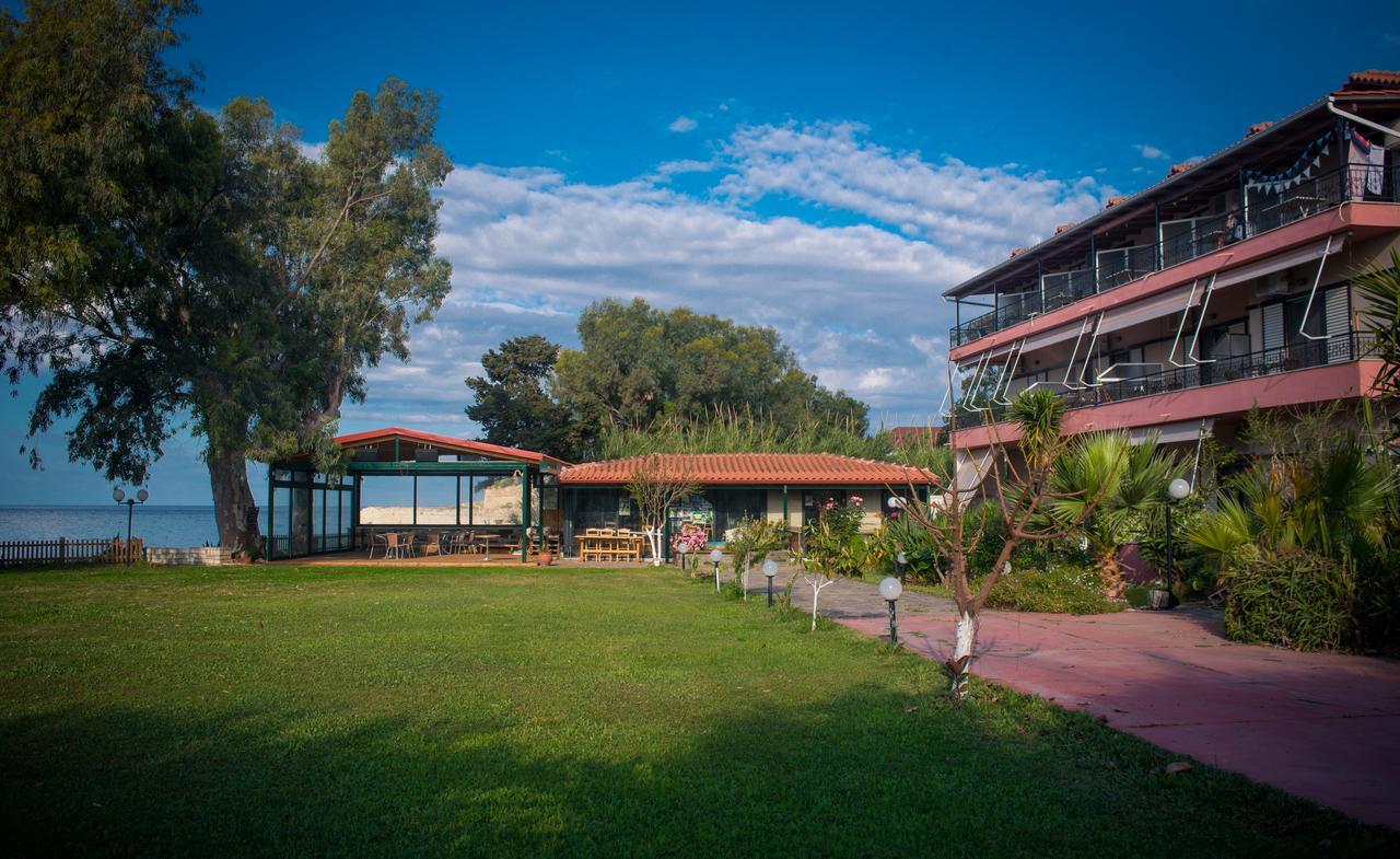 Pension Alexandros Preveza Bagian luar foto