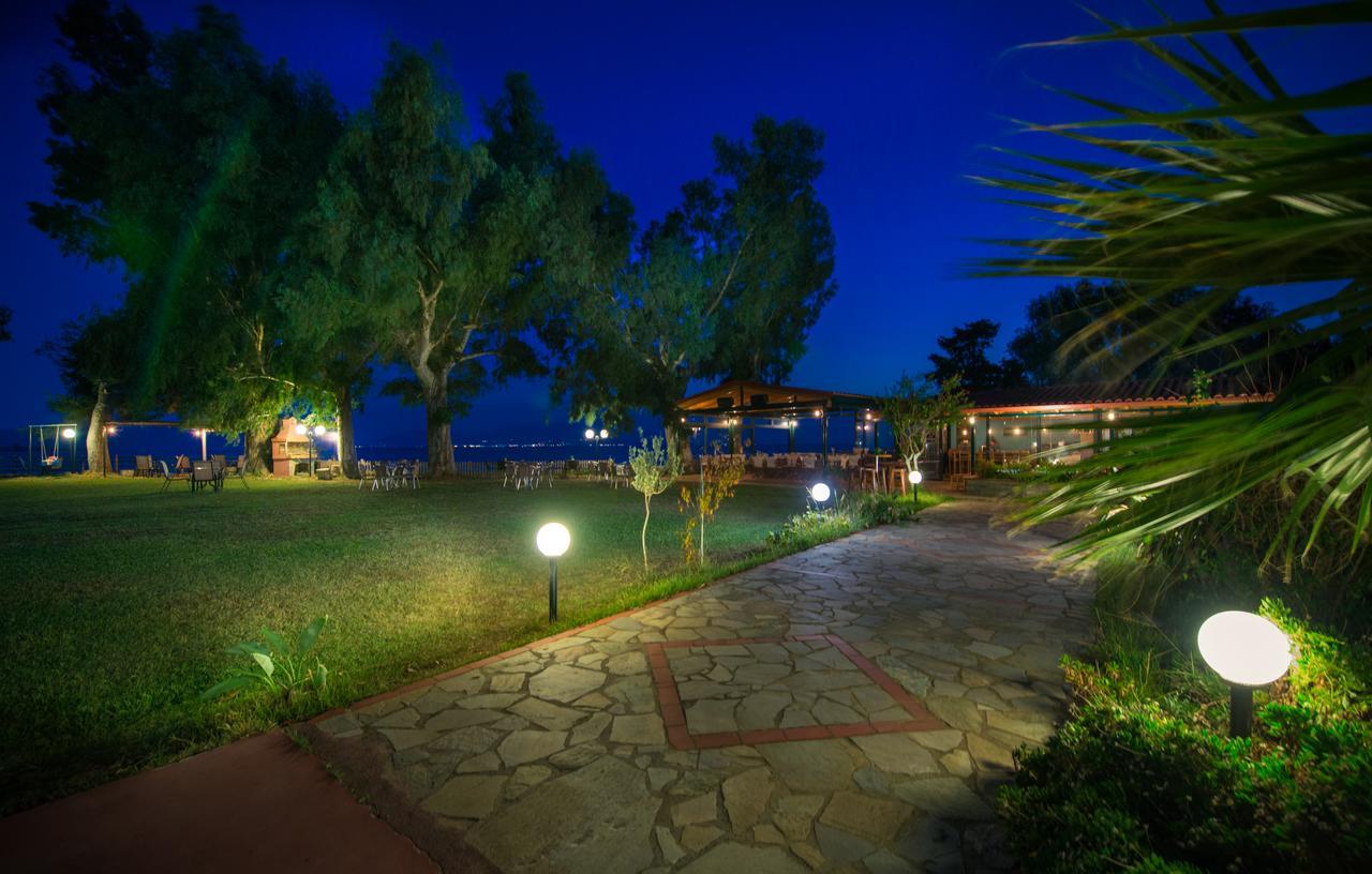 Pension Alexandros Preveza Bagian luar foto